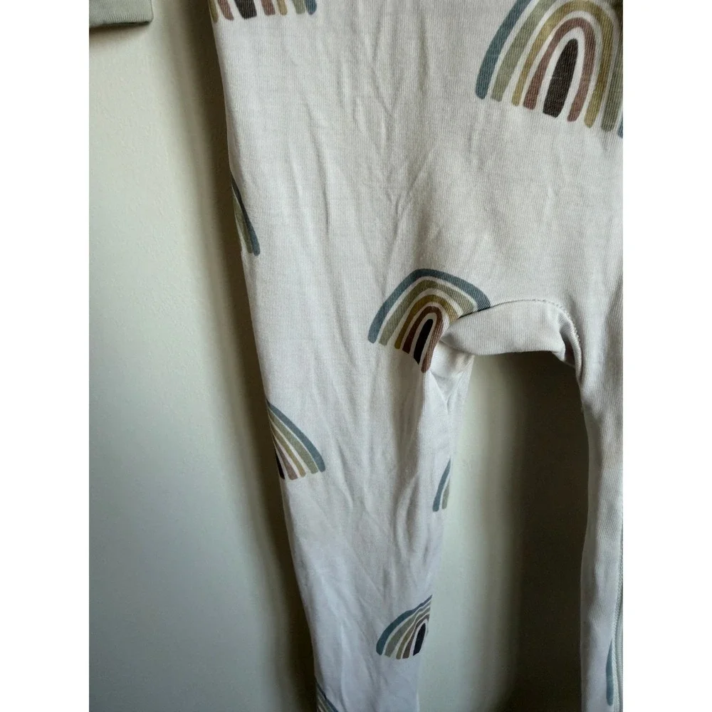 Kyte Baby Bamboo Zippered Footie Sleeper Neutral Rainbow Cream 6-12 Months